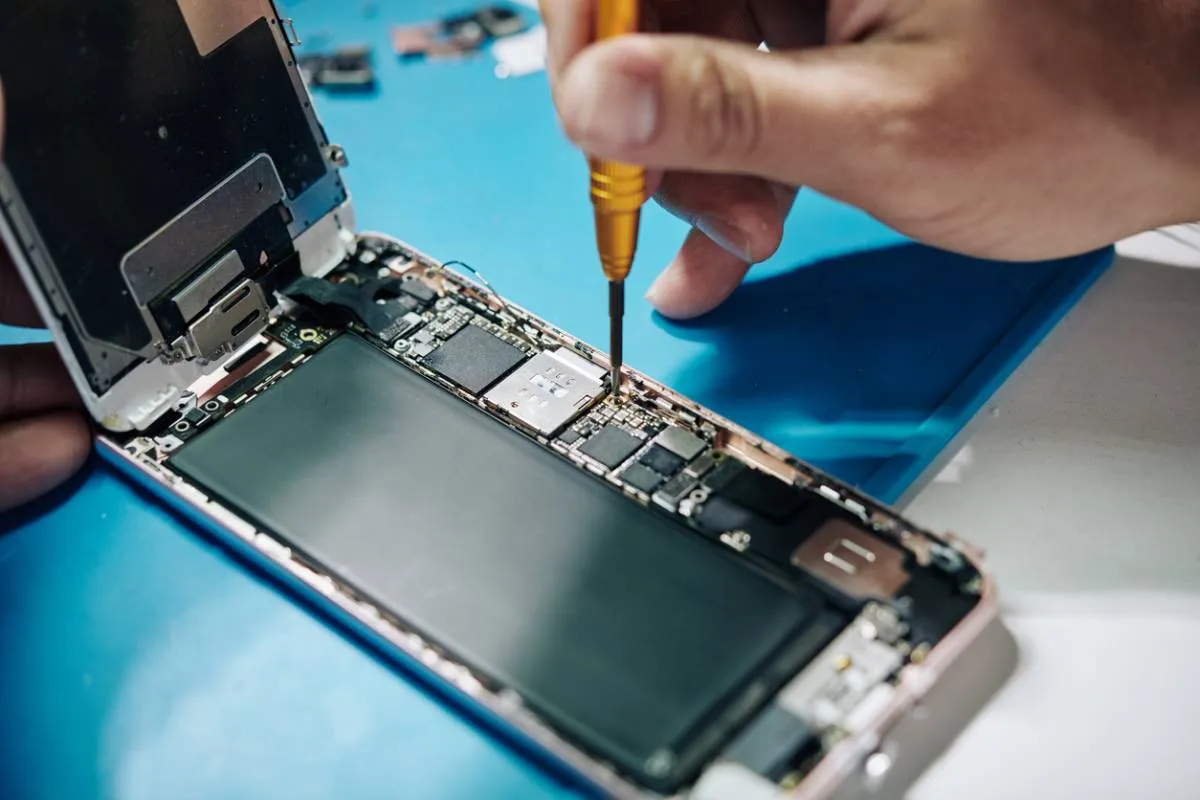 Réparer son téléphone soi-même : ce qu'il faut vraiment savoir